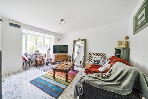 17 Ashby Gardens, Hyde, SK14 3EY