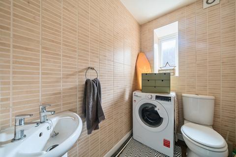 17 Ashby Gardens, Hyde, SK14 3EY