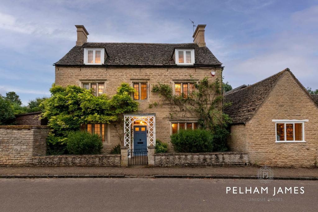 Twilight, Braddan House, Duddington