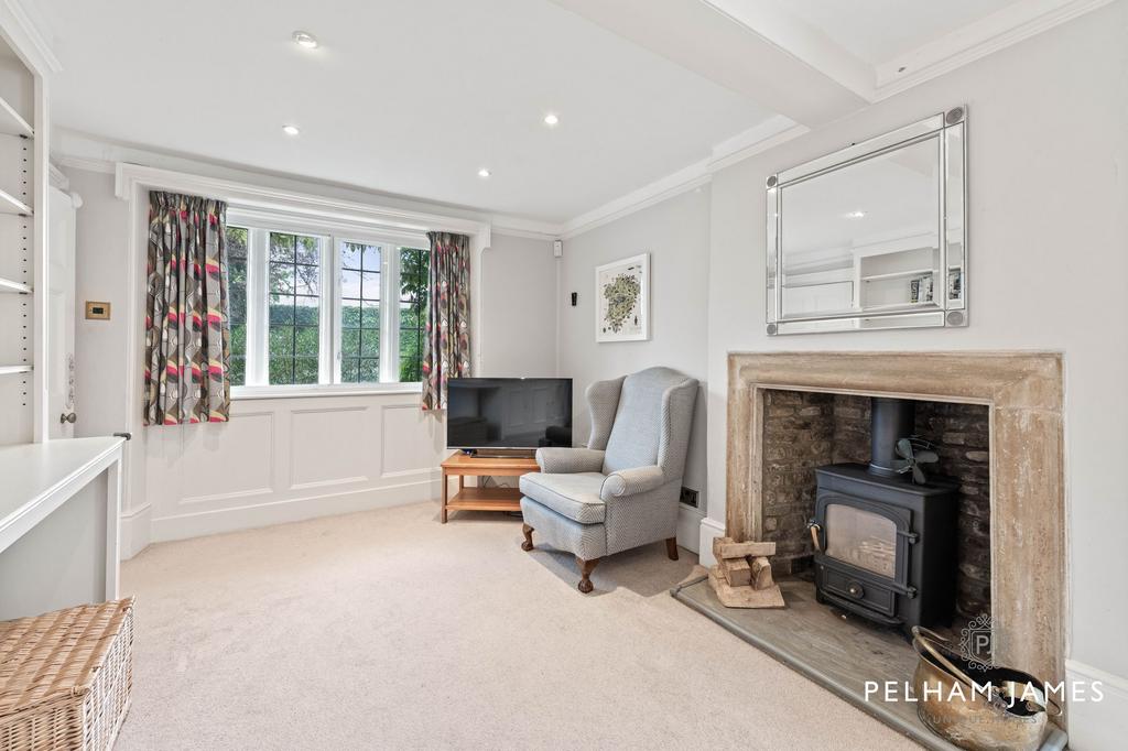 Snug, Braddan House, Duddington