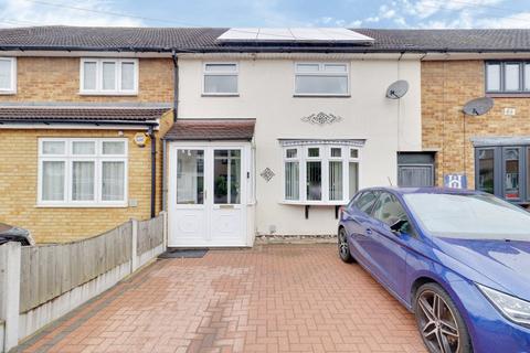 3 bedroom terraced house for sale, Fortin Way, South Ockendon RM15