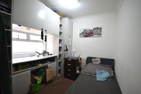 52 Ivanhoe Drive, Harrow, HA3 8QP