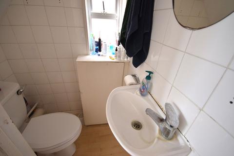 52 Ivanhoe Drive, Harrow, HA3 8QP