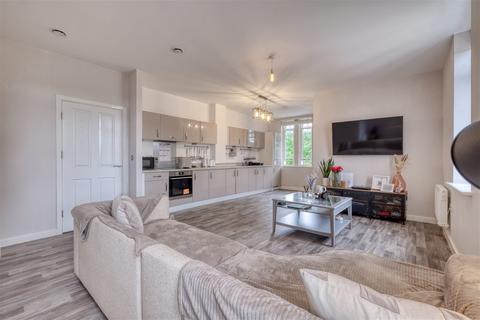 2 bedroom apartment for sale, Manor House, 86, New House Farm Drive, Bournville, Birmingham, B31 2GJ