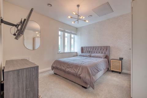undefined, New House Farm Drive, Northfield, B31
