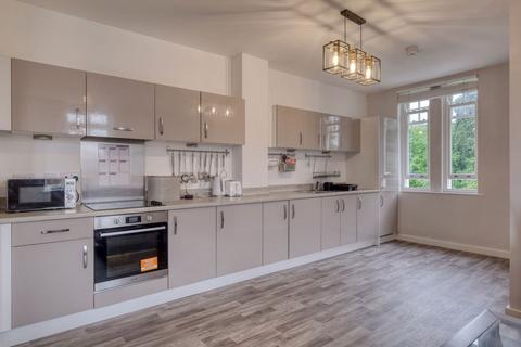 undefined, New House Farm Drive, Northfield, B31