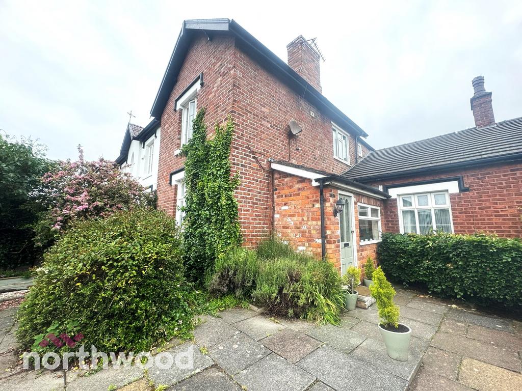 Aughton Road, Southport, PR8 2 bed terraced house for sale £155,000