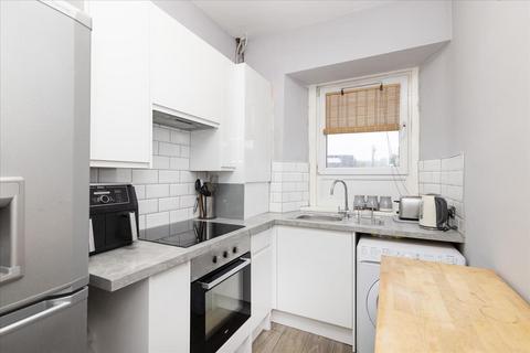 72 High Street, Loanhead, EH20 9RR