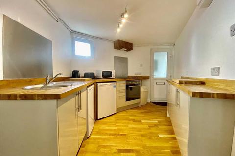 2 bedroom apartment to rent, North Road West, Plymouth, Plymouth