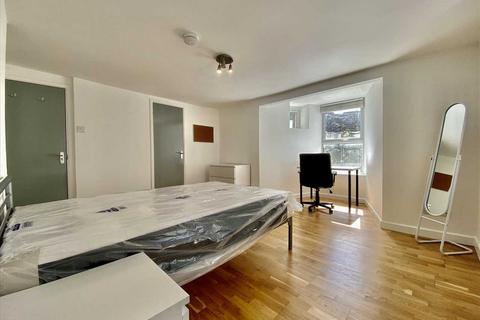 2 bedroom apartment to rent, North Road West, Plymouth, Plymouth