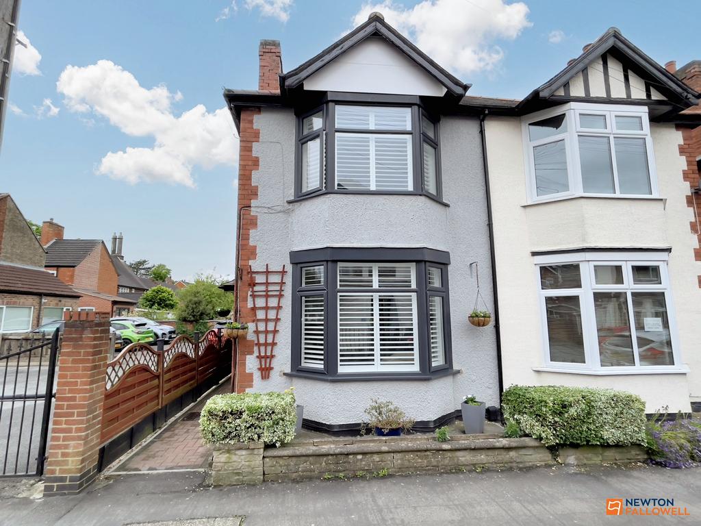 Bakewell Street, Coalville, LE67 3 bed semidetached house for sale £