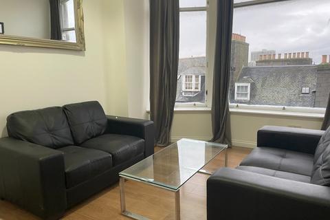 2 bedroom flat to rent, Castle Street, City Centre, Aberdeen, AB11