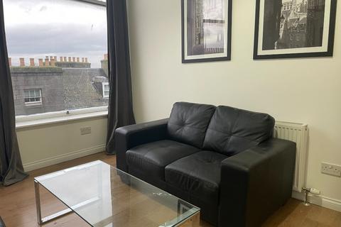 2 bedroom flat to rent, Castle Street, City Centre, Aberdeen, AB11