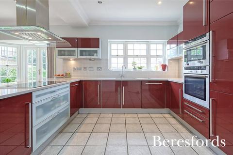 5 bedroom end of terrace house for sale, Pewterers Avenue, Bishop's Stortford, CM23