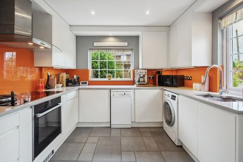 2 bedroom cottage for sale, Horseshoe Crescent, Beaconsfield, HP9
