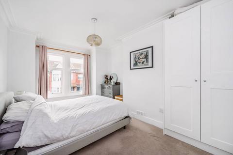 3 bedroom end of terrace house to rent, Creighton Road, South Ealing, London, W5