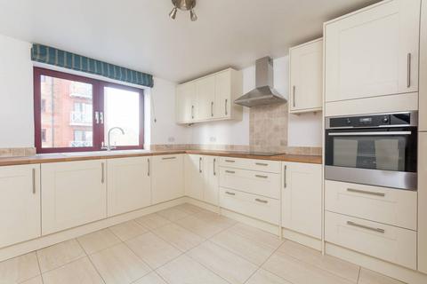 2 bedroom flat to rent, William Morris Way, Sands End, London, SW6