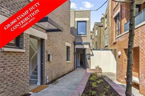 3 bedroom duplex for sale, Tower Bridge Mews, Tower Bridge Road, London, SE1