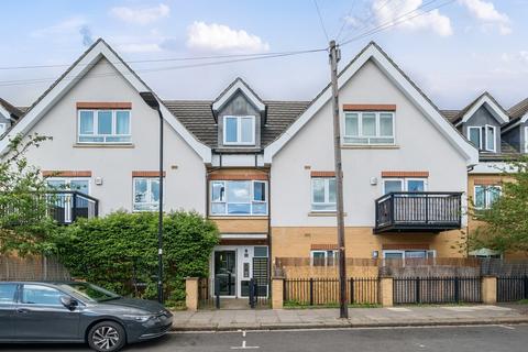 2 bedroom flat for sale, Featherstone Road, Southall, UB2