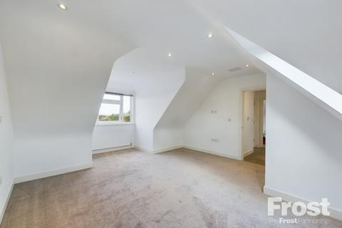 23 Dencliffe, Ashford, TW15 2PF