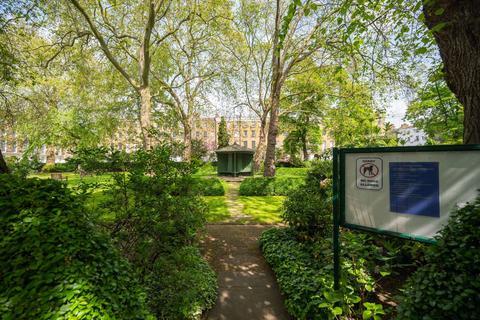 2 bedroom flat to rent, Dorset Square, Marylebone, London, NW1