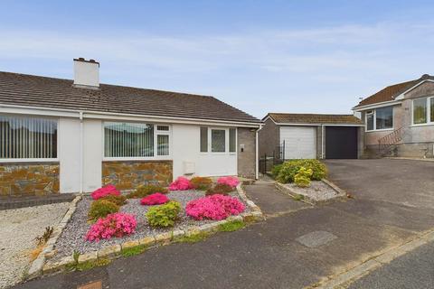 51 Broadmead, Callington, PL17 7DD