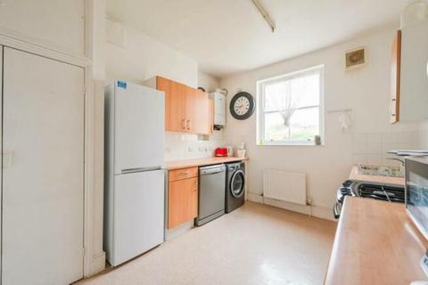 3 bedroom apartment to rent, Miranda Road,  London,  N19