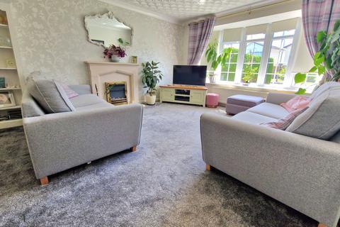 4 bedroom detached house for sale, Brue Crescent, Burnham-on-Sea, Somerset, TA8