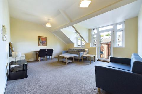 2 bedroom terraced house to rent, Lindisfarne, Otterburn Terrace, Newcastle Upon Tyne