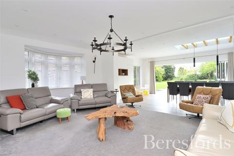 201 Beehive Lane, Chelmsford, CM2 9SH