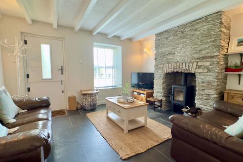 2 bedroom end of terrace house for sale, Edmonton, Wadebridge