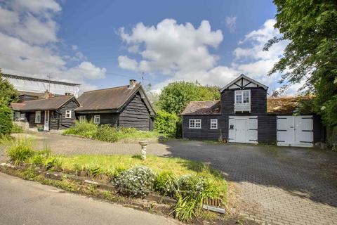 4 bedroom detached bungalow for sale, Elm Lane, Bourne End SL8 5PG