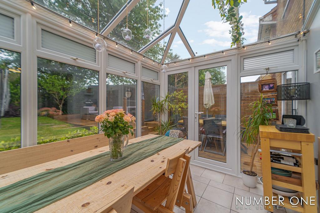 Dinning Room/Conservatory