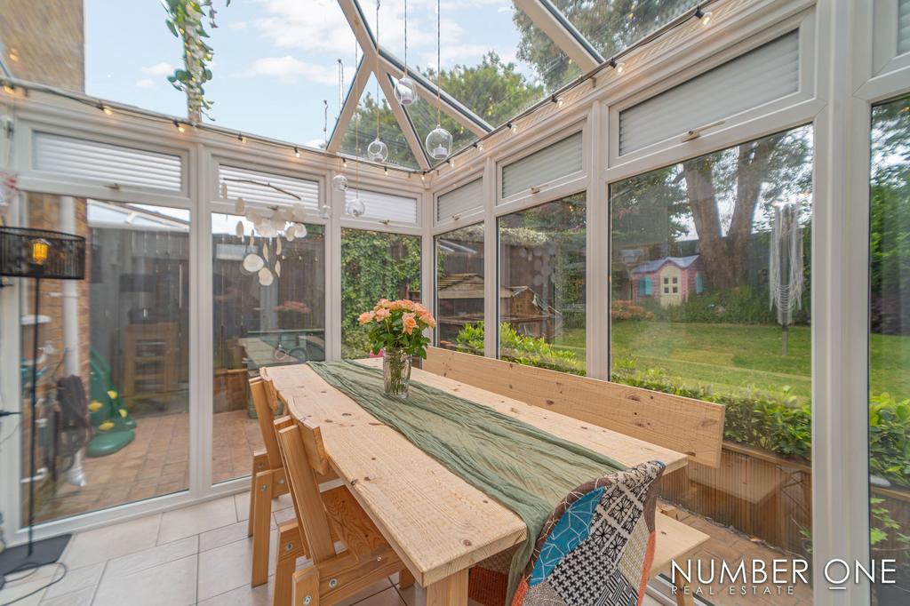 Dinning Room/Conservatory