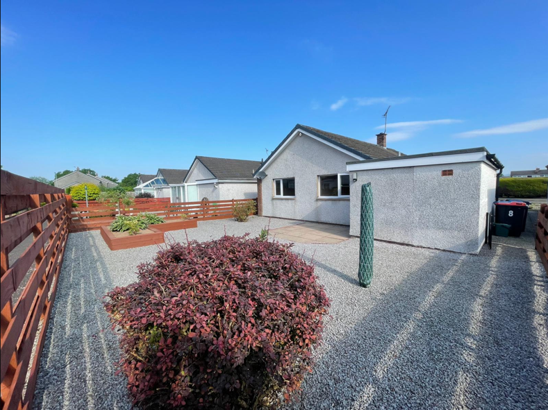 8 Mac Diarmid Road, Dumfries, DG1 3 RZ   Braidwoods