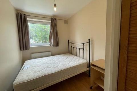 4 bedroom flat to rent, 8 Sprewell House, Lytton Grove, Putney, SW15