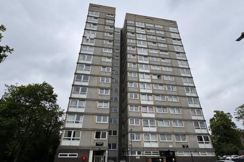 1 bedroom flat to rent, The Oaks, Woolwich, London, SE18 7JS
