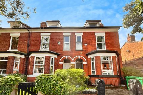 6 bedroom end of terrace house to rent, Leamington Avenue, West Didsbury, M20