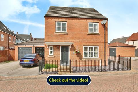 3 bedroom detached house for sale, Parish Mews, Kingswood, Hull, HU7 3DL