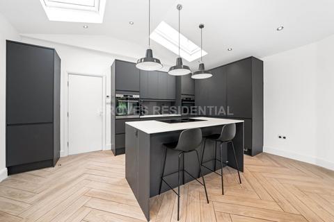 13 Long Walk, New Malden, KT3 3EJ