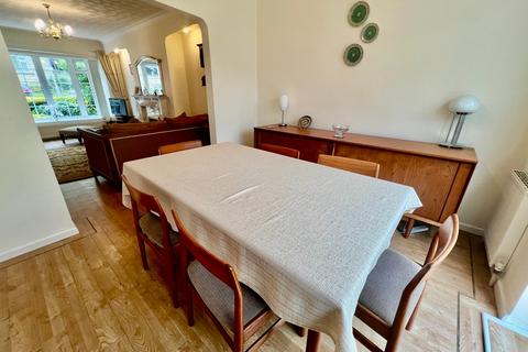 112 Avondale Road, Shipley, BD18 4QY