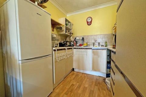 1 bedroom flat for sale, Riverdene Road,  Ilford, IG1