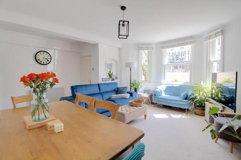 1 bedroom flat for sale, Garden Flat St Catherines Terrace, Hove