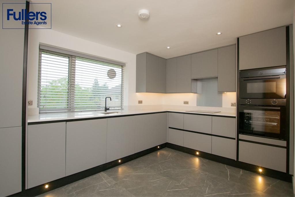 Apartment in London - View 4