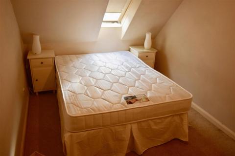 2 bedroom flat to rent, Flamingo Court, Nottingham, Nottinghamshire, NG7