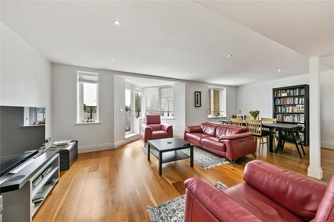 3 bedroom apartment for sale, Strand Drive, Kew, Surrey, TW9