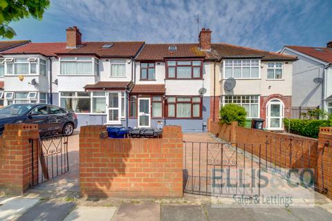 5 bedroom terraced house to rent, Mornington Road, Greenford, UB6