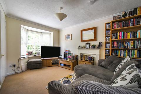 38 John Morgan Close, Hook, RG27 9RP