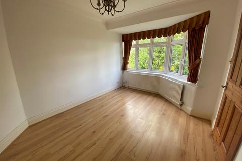 3 bedroom semi-detached house to rent, Primley Park Lane, Leeds, West Yorkshire, UK, LS17