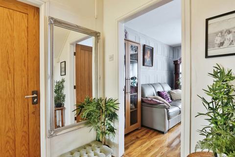 44 Hull Road, Withernsea, HU19 2EG